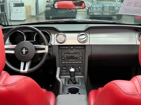 Used 2006 Ford Mustang GT RWD image 19