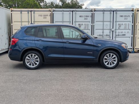 Used 2017 BMW X3 xDrive28i AWD/4WD image 3