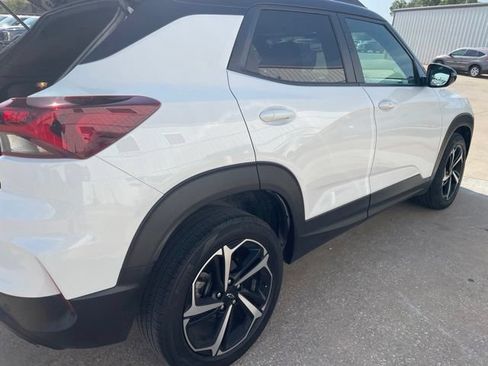 Used 2023 Chevrolet TrailBlazer RS w/ Convenience Package FWD image 6
