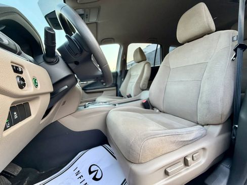 Used 2021 Honda Pilot EX image 22