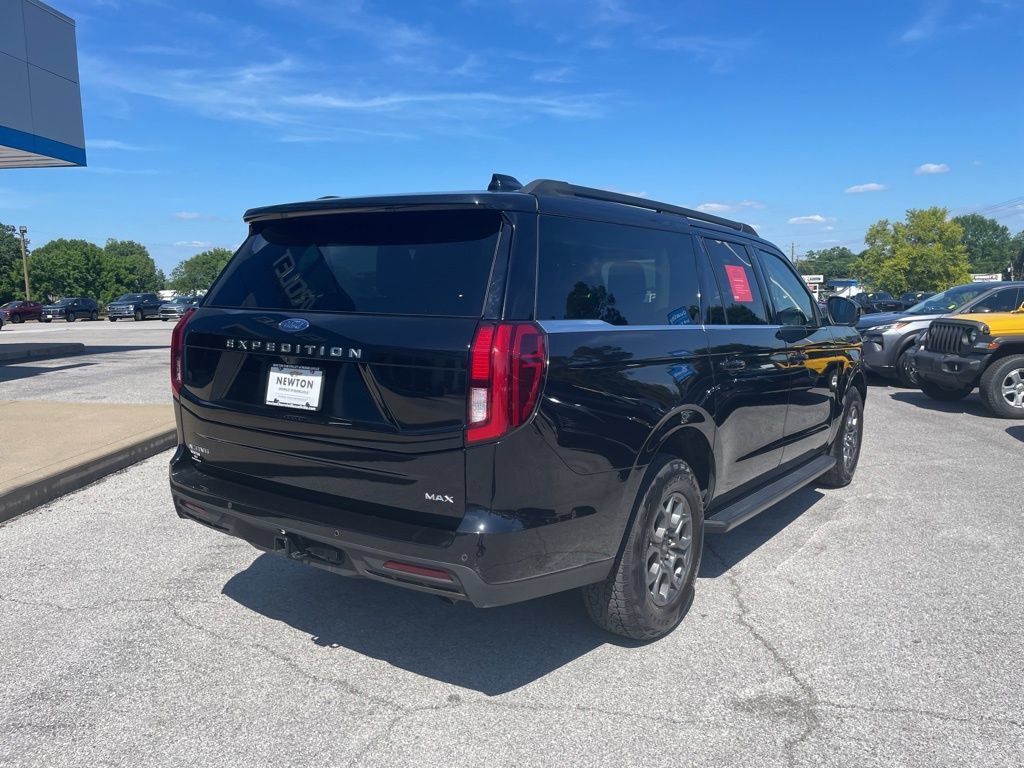 Used 2025 Ford Expedition Max Active AWD/4WD image 46