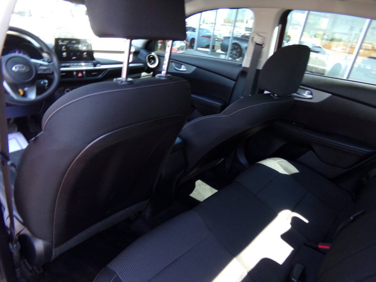 Used 2021 Kia Forte LXS FWD image 22