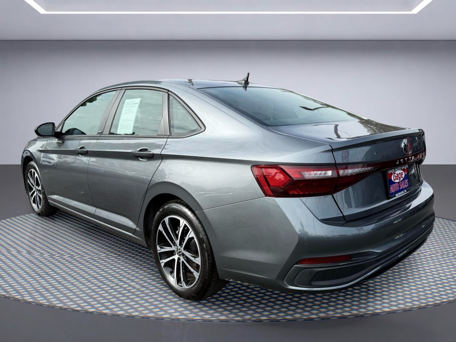Used 2025 Volkswagen Jetta Sport FWD image 6