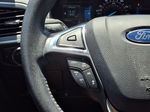 Used 2022 Ford Edge SEL AWD/4WD image 23
