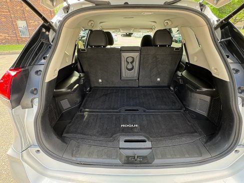 Used 2020 Nissan Rogue SV AWD/4WD image 27