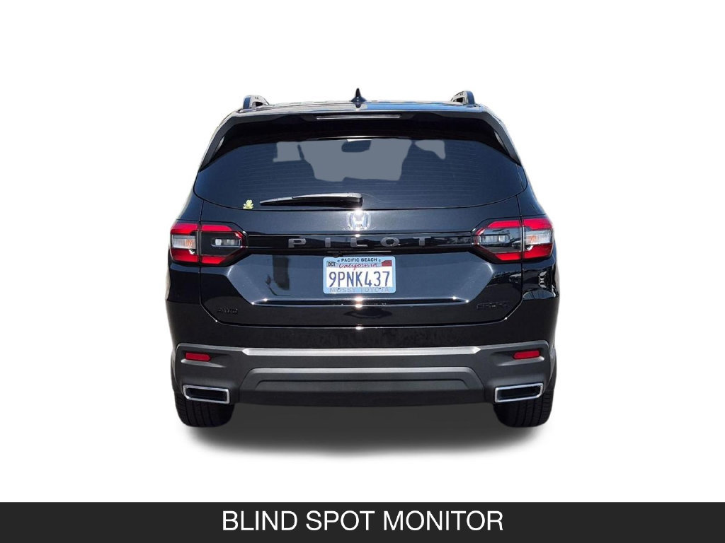 Used 2025 Honda Pilot Sport image 8