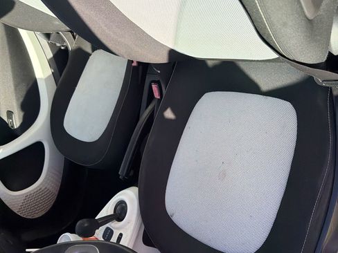 Used 2018 smart fortwo electric drive image 5