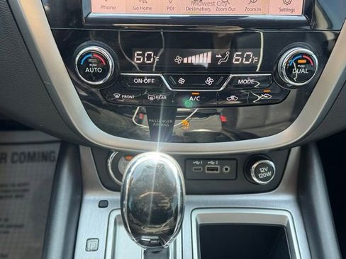 Used 2023 Nissan Murano SL w/ SL Moonroof Package image 19