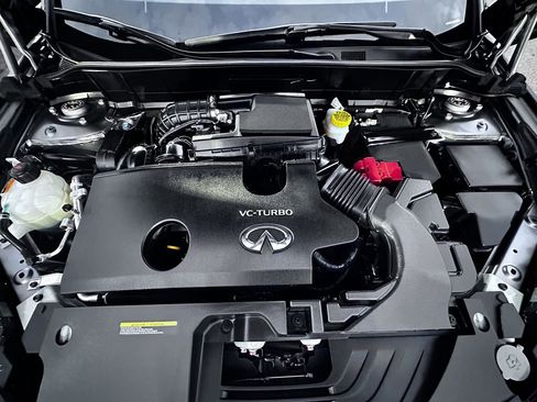 Certified 2025 INFINITI QX50 Luxe image 16