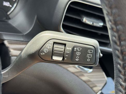 Used 2022 Ford Explorer Limited w/ Hybrid Equipment Group 310A image 24