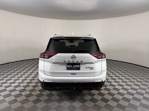 Used 2026 Nissan Rogue Platinum w/ Platinum Premium Package AWD/4WD image 8