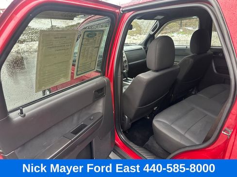 Used 2010 Ford Escape XLT image 17