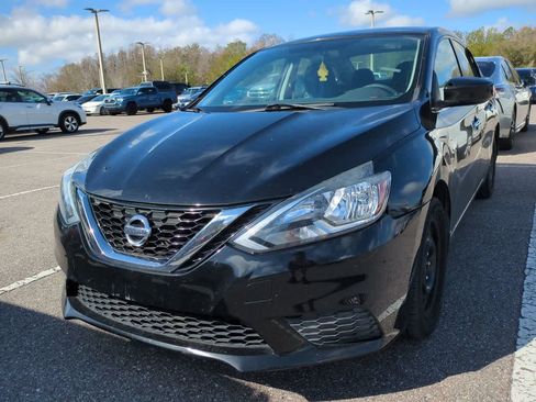 Used 2017 Nissan Sentra S image 2