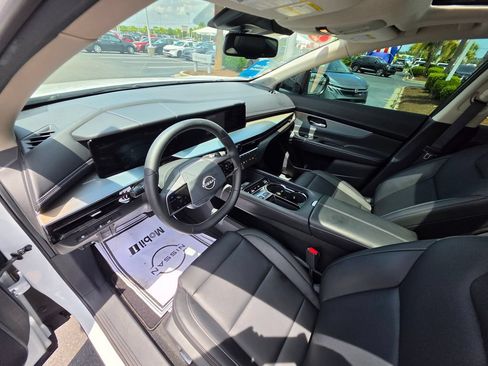 Certified 2025 Nissan Murano SL w/ Cargo Package AWD/4WD image 21