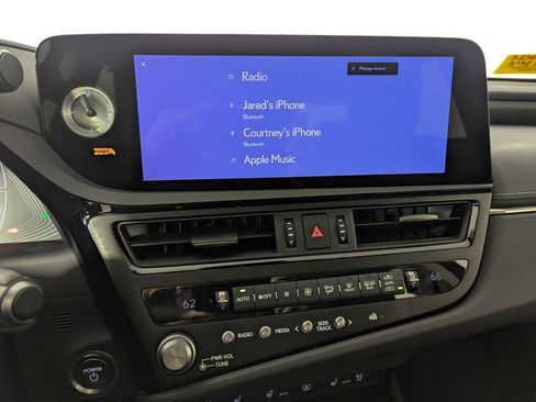 Used 2025 Lexus ES 300h Ultra Luxury w/ Accessory Package (Z1) image 14