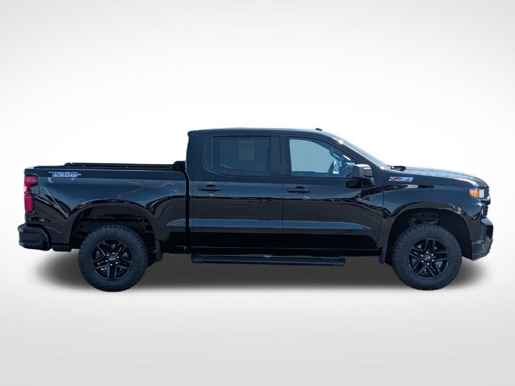 Used 2019 Chevrolet Silverado 1500 Custom Trail Boss w/ Custom Convenience Package AWD/4WD image 2