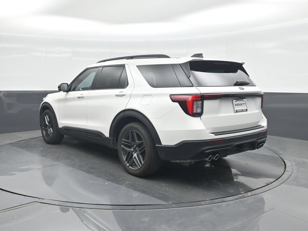 Used 2025 Ford Explorer ST RWD image 22