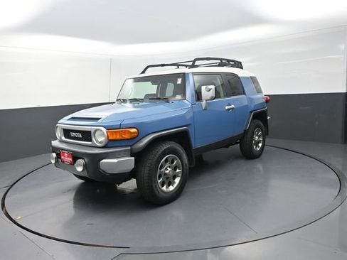 Used 2011 Toyota FJ Cruiser 4WD w/ Convenience Pkg image 33
