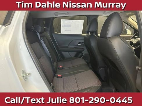 Used 2025 Nissan Kicks SR AWD/4WD image 18
