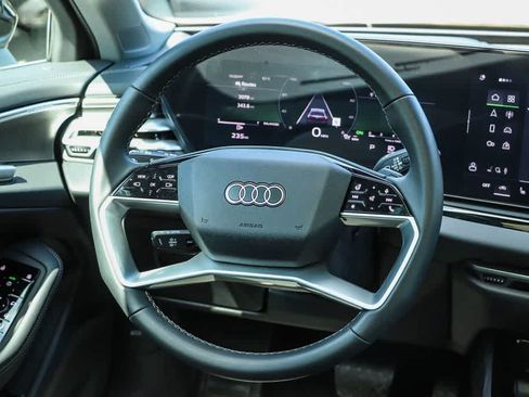 Used 2025 Audi A5 2.0T Premium Plus w/ Premium Plus AWD/4WD image 13
