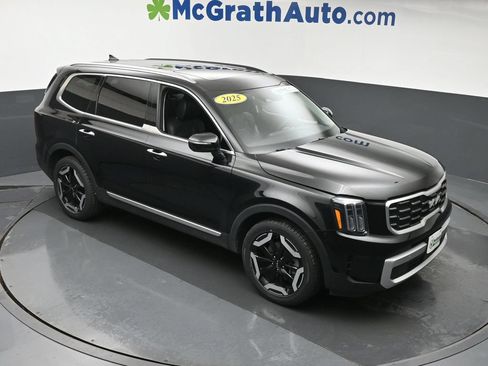 Used 2025 Kia Telluride S AWD/4WD image 3
