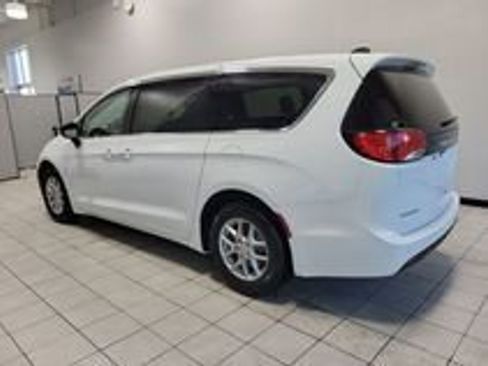 New 2026 Chrysler Voyager LX FWD image 4
