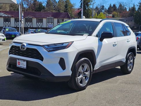Certified 2025 Toyota RAV4 LE image 3