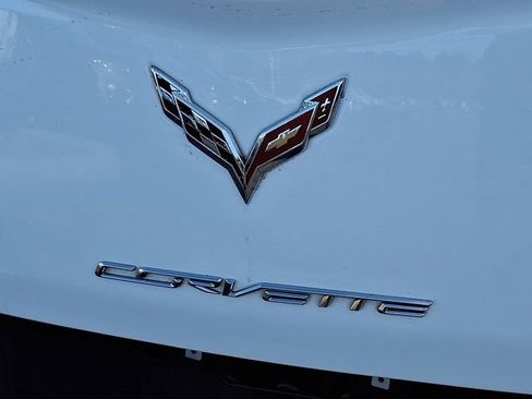 Used 2019 Chevrolet Corvette Stingray Coupe w/ 1LT image 32