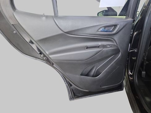 Used 2019 Chevrolet Equinox LT FWD image 16