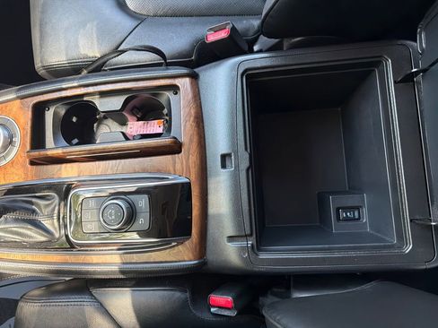 Used 2024 Nissan Armada SL AWD/4WD image 29