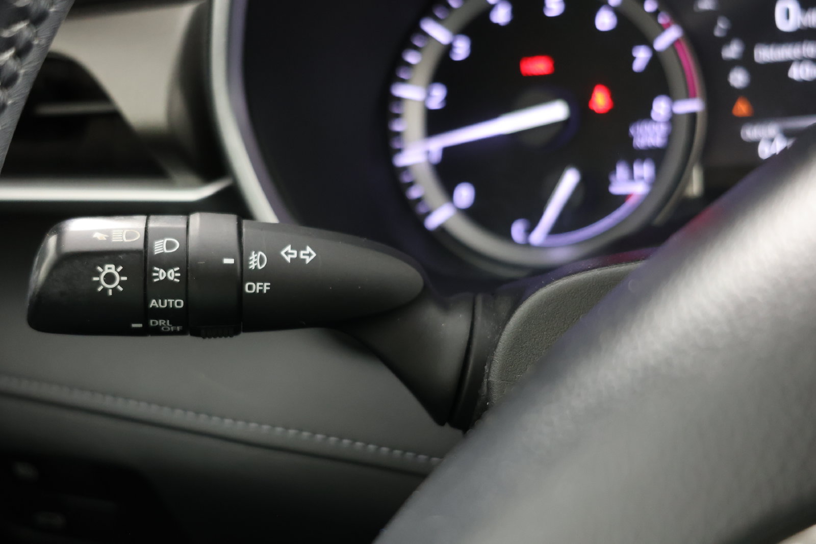 Used 2022 Toyota Highlander XLE AWD/4WD image 27