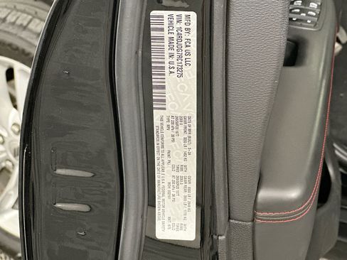 Used 2024 Dodge Durango GT image 12