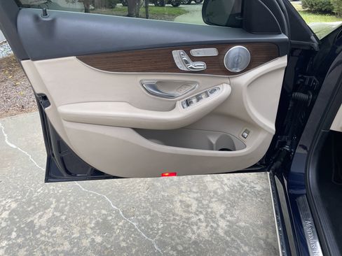 Used 2019 Mercedes-Benz C 300 4MATIC Sedan image 16