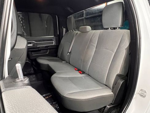 Used 2021 RAM 2500 Big Horn image 21