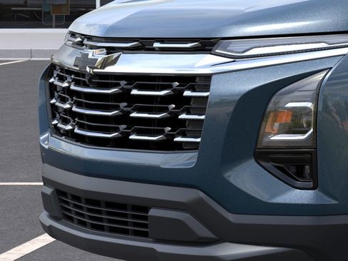 New 2026 Chevrolet Equinox LT FWD image 13