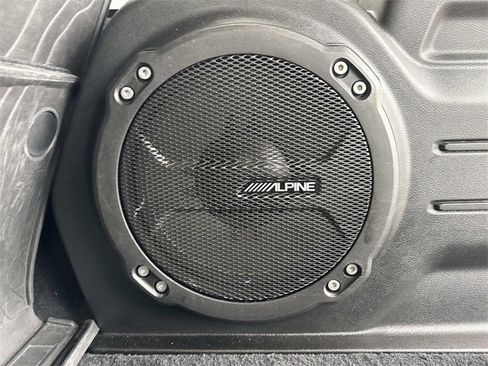 Used 2020 Jeep Wrangler Unlimited Sahara image 14