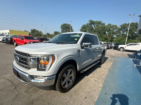 Used 2022 Ford F150 Lariat AWD/4WD image 2