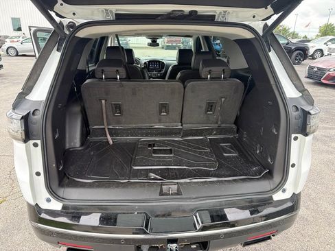 Used 2020 Chevrolet Traverse Premier w/ Redline Edition AWD/4WD image 8
