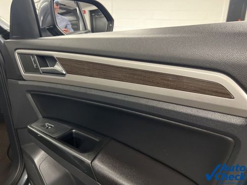 Used 2019 Volkswagen Atlas SE image 50