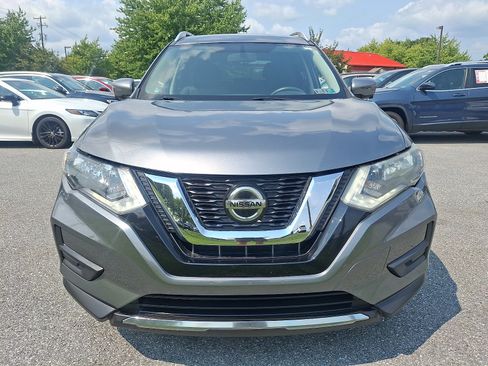 Used 2018 Nissan Rogue SV w/ Premium Package AWD/4WD image 2