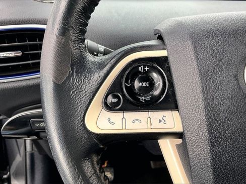 Used 2016 Toyota Prius Three Touring image 17
