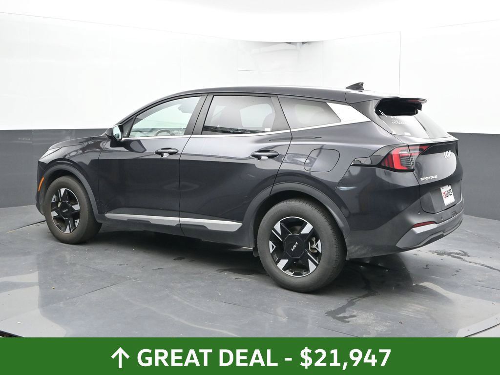 Used 2026 Kia Sportage LX FWD image 11