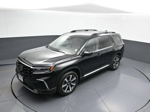 Certified 2023 Honda Pilot Touring image 36