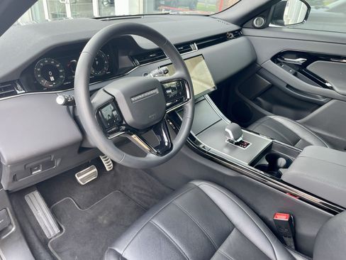 Certified 2025 Land Rover Range Rover Evoque Dynamic SE AWD/4WD image 13
