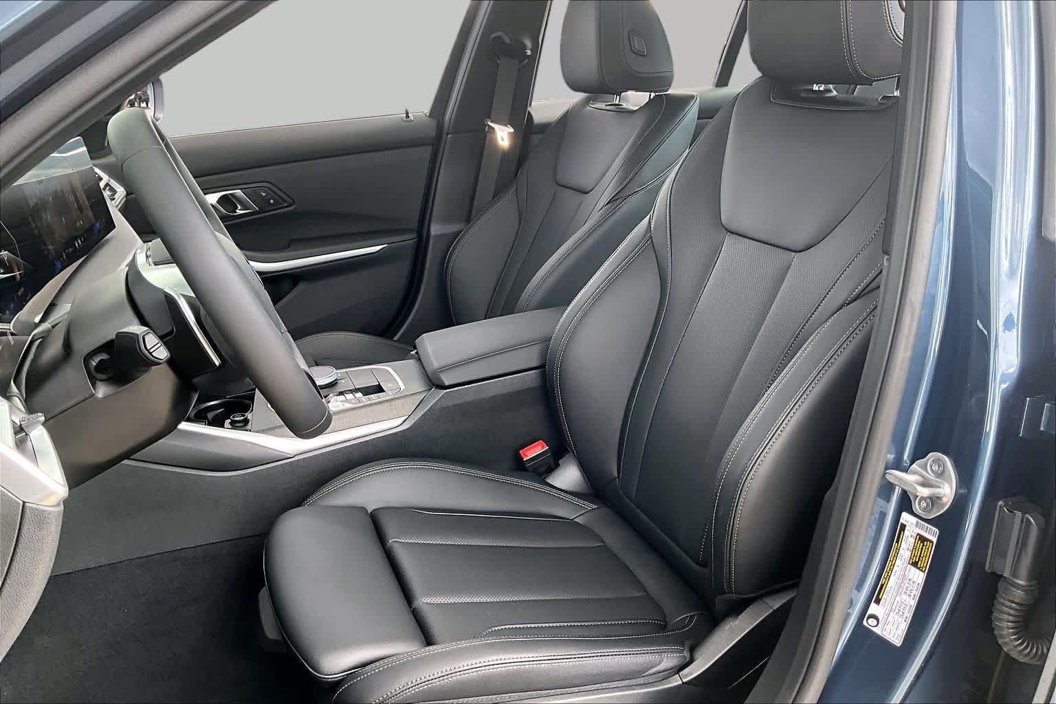 Used 2026 BMW 330i Sedan RWD image 7