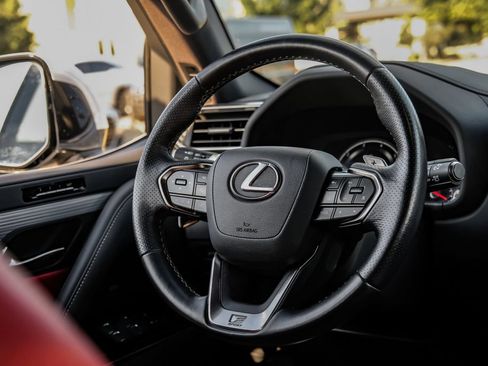 Used 2023 Lexus LX 600 F Sport w/ Accessory Package (Z1) AWD/4WD image 15