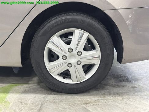 Used 2017 Hyundai Accent SE FWD image 16