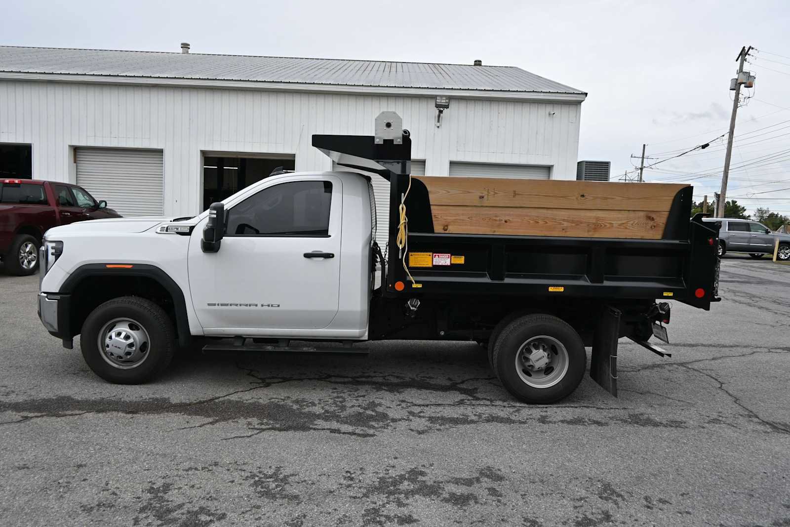 Used 2024 GMC Sierra 3500 Pro w/ Convenience Package AWD/4WD image 8
