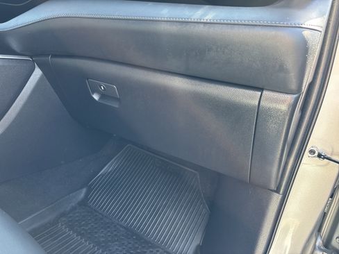 Used 2022 Toyota Highlander XSE AWD/4WD image 23