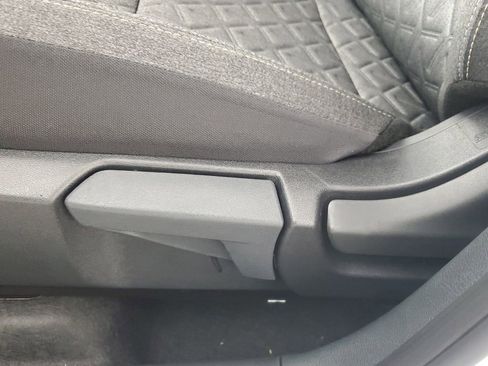 New 2026 Nissan Kicks SV image 31